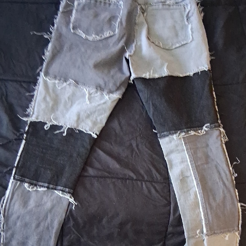 Chic Patchwork Gray And Black Cropped Jeans Vinta… - image 3